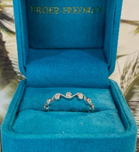Load image into Gallery viewer, White Gold Diamond Wave Band Ring