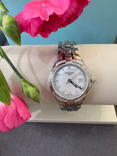 Load image into Gallery viewer, White Dial Silver Bracelet Watch with Date Function