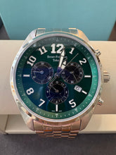 Load image into Gallery viewer, Men's Green Dial Silver Bracelet Diver’s Chronograph Watch with Date Function