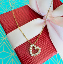 Load image into Gallery viewer, Vintage Diamond Heart Pendant Necklace