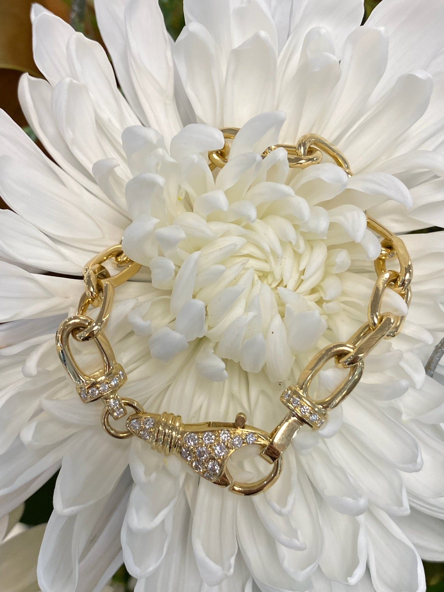 Iconic Luxury Link Diamond Bracelet