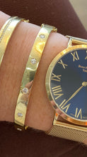 Load image into Gallery viewer, Iconic Five Stone Diamond and Yellow Gold Bangle