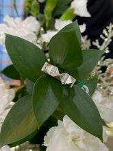 Load image into Gallery viewer, 18K White Gold and Diamond Pyramid Band
