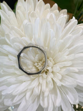 Load image into Gallery viewer, 18K White Gold and Diamond Pyramid Band