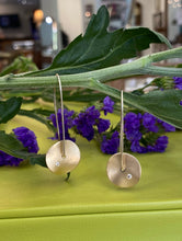 Load image into Gallery viewer, Satin Disc Diamond Inset Threader Earrings