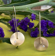 Load image into Gallery viewer, Satin Disc Diamond Inset Threader Earrings