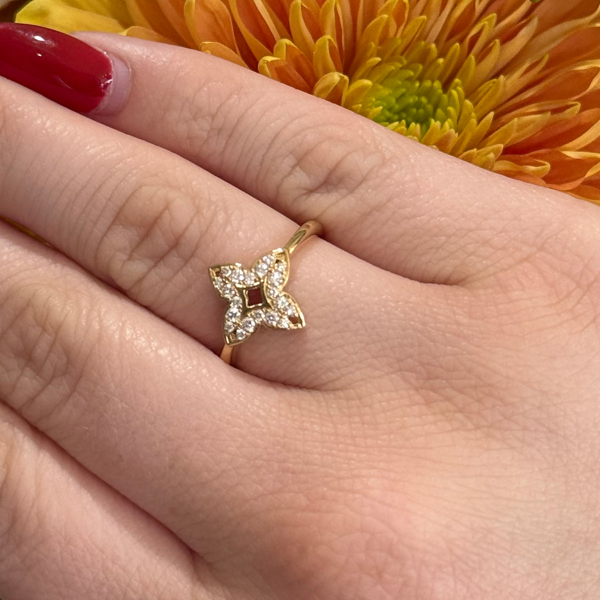 Diamond Clover Bloom Ring