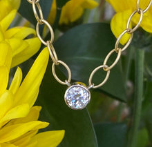 Load image into Gallery viewer, 18K Yellow Gold Vintage Bezel Set Round Diamond Necklace