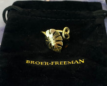 Load image into Gallery viewer, Curly Leaf Yellow Gold Ring