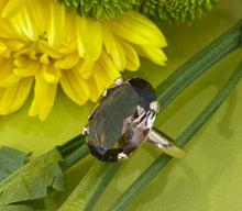 Load image into Gallery viewer, Vintage 14K Yellow Gold Smoky Quartz Statement Ring