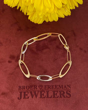 Load image into Gallery viewer, 14K Two Tone Oval Link Bracelet