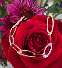 Load image into Gallery viewer, 14K Two Tone Oval Link Bracelet