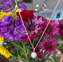 Load image into Gallery viewer, Yellow Gold Pearl Drop Pendant Necklace