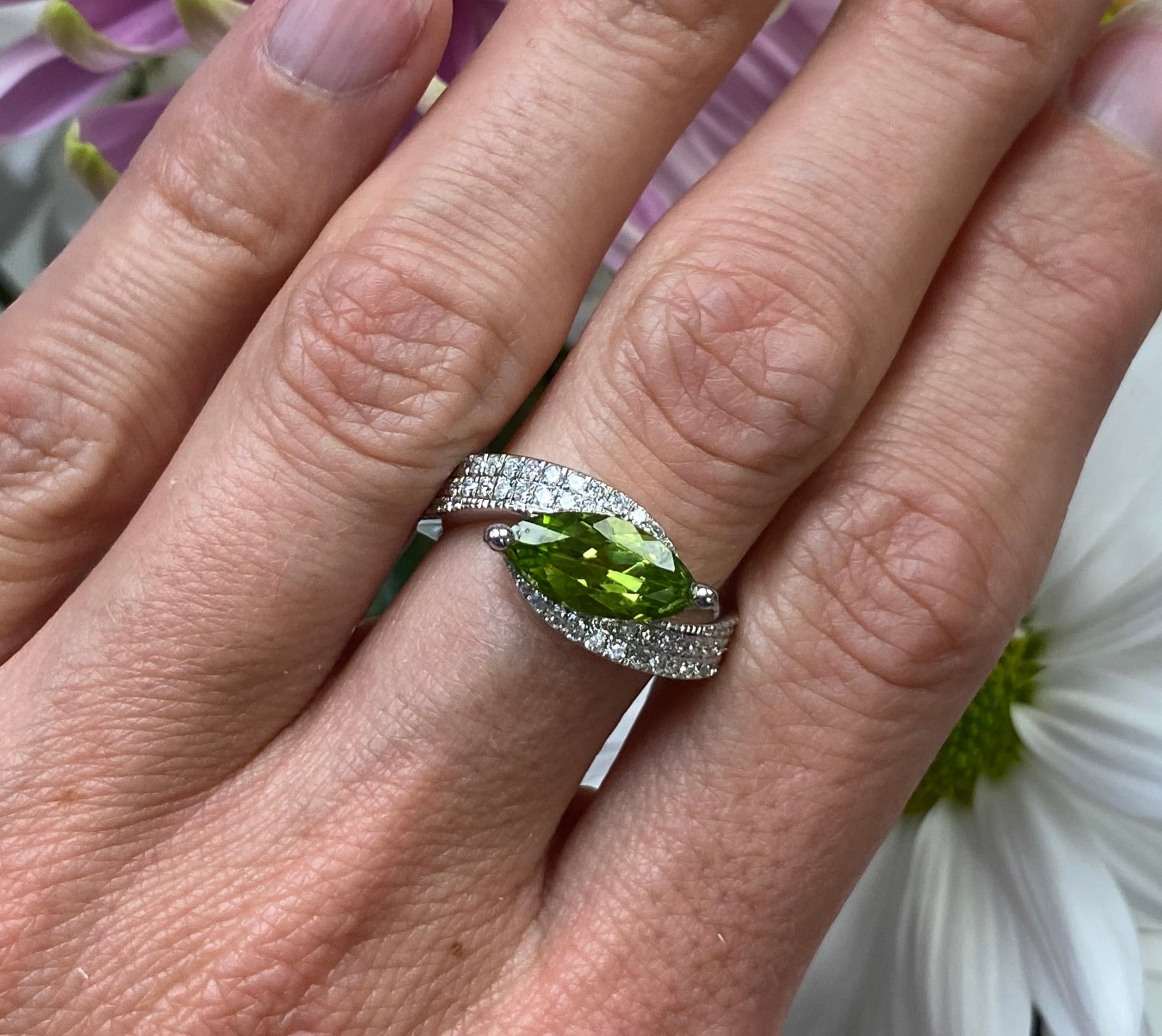 Limeleaf Diamond Peridot Ring