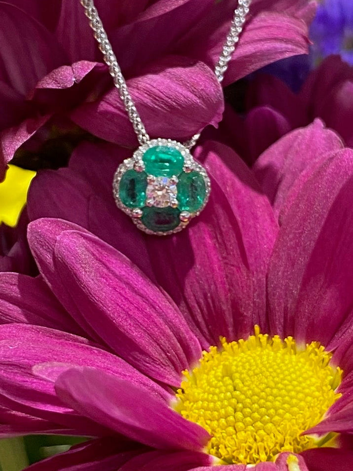 Four-Leaf Fancy Emerald Necklace