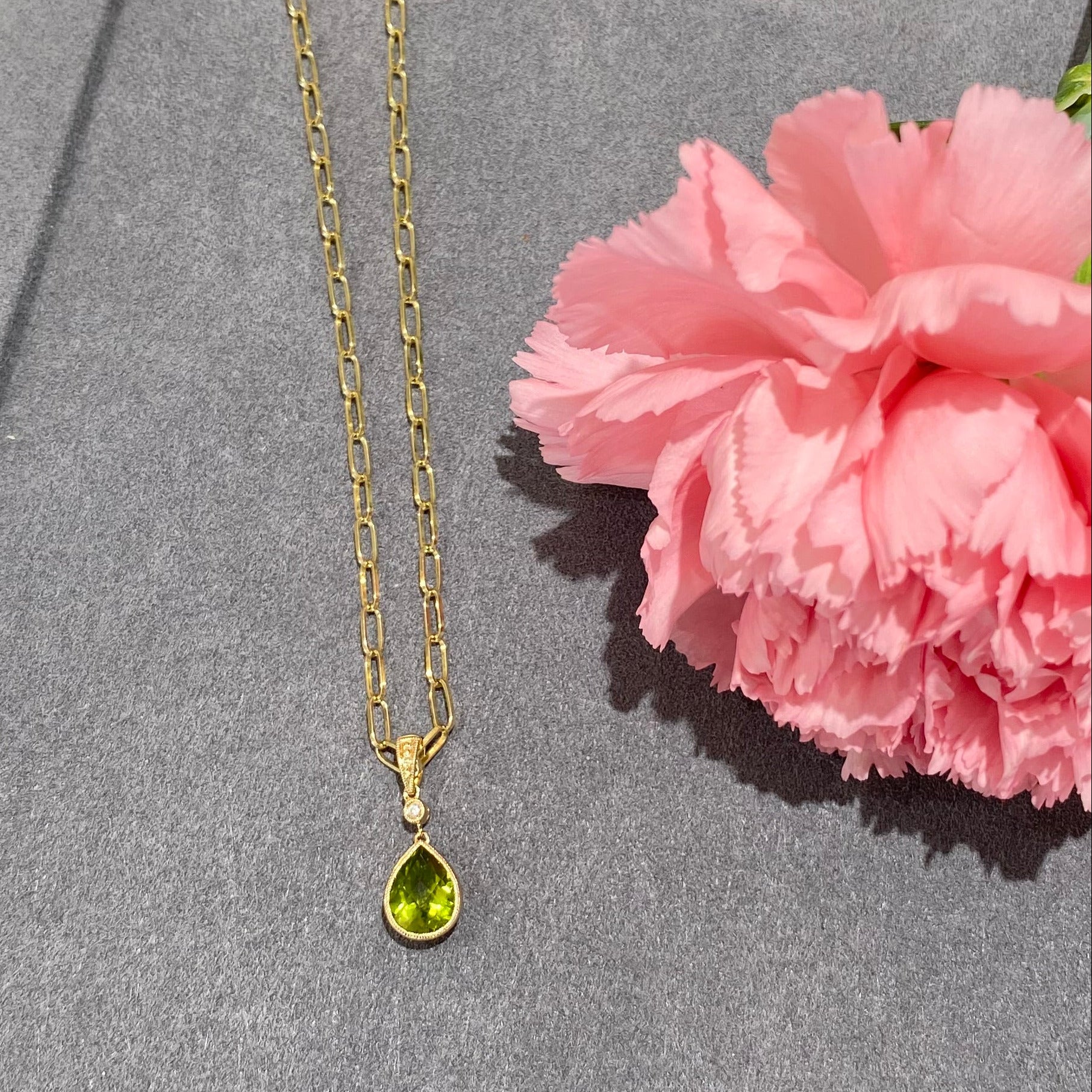 Pear of Paradise Peridot Necklace