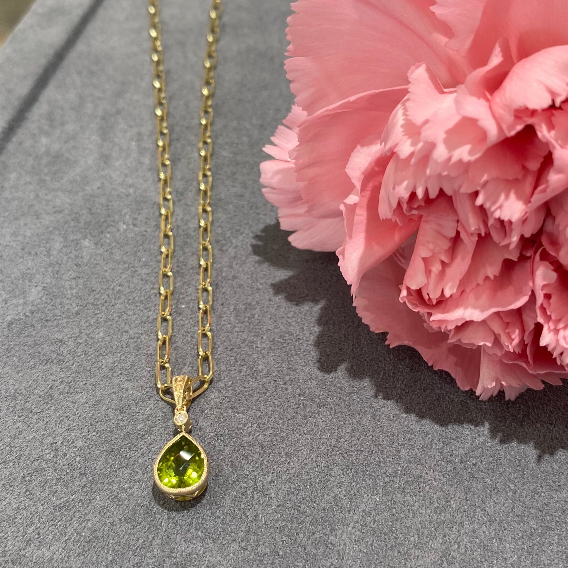 Pear of Paradise Peridot Necklace