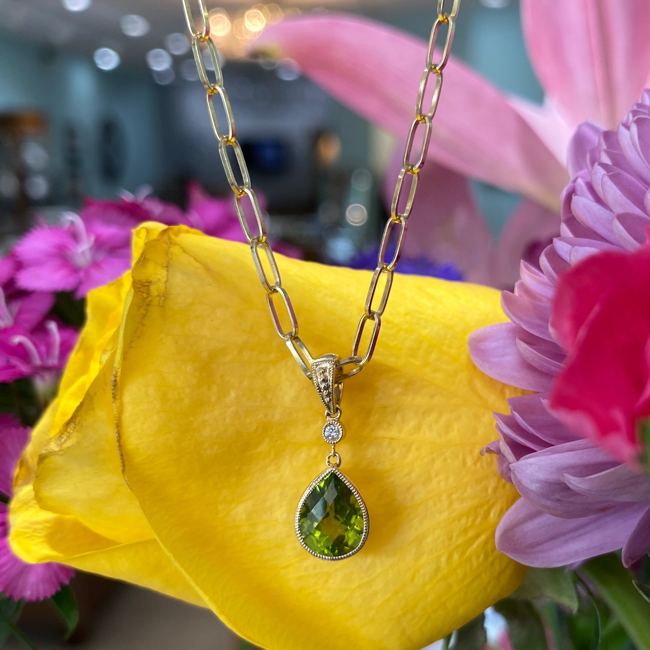 Pear of Paradise Peridot Necklace