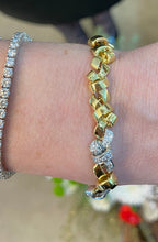 Load image into Gallery viewer, Vintage Bow 18K Yellow Gold and Platinum Diamond Bracelet