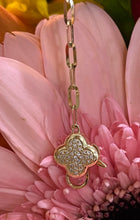 Load image into Gallery viewer, Yellow Gold Diamond Quatrefoil Clasp Paper Clip Bracelet