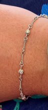 Load image into Gallery viewer, 18K Textured Diamond Line Bracelet