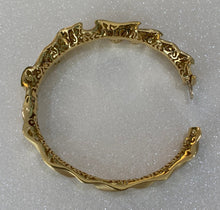 Load image into Gallery viewer, 18K Gold Satin Finish Wavy Gold Bangle