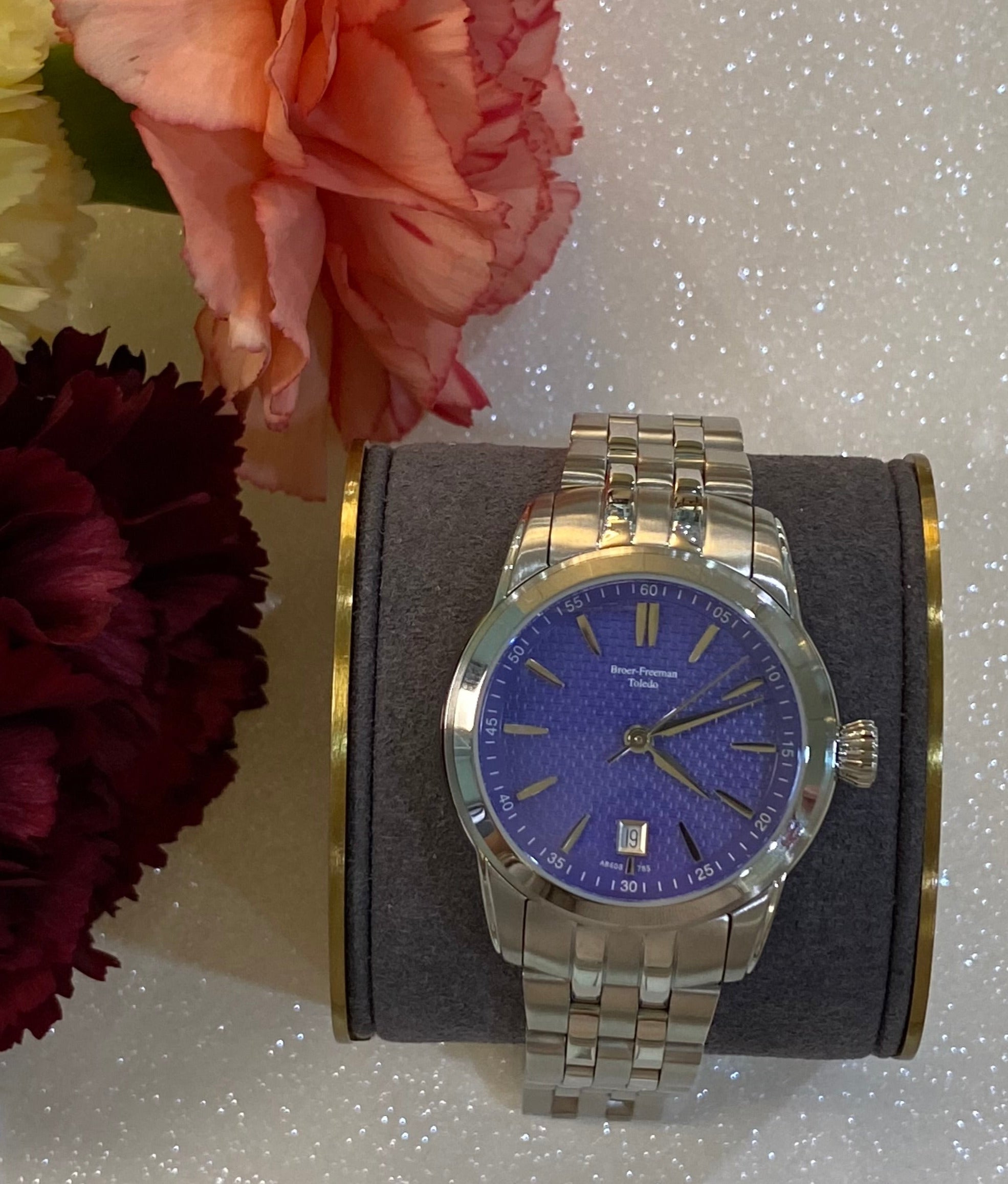 Periwinkle Dial Silver Toned Bracelet Watch