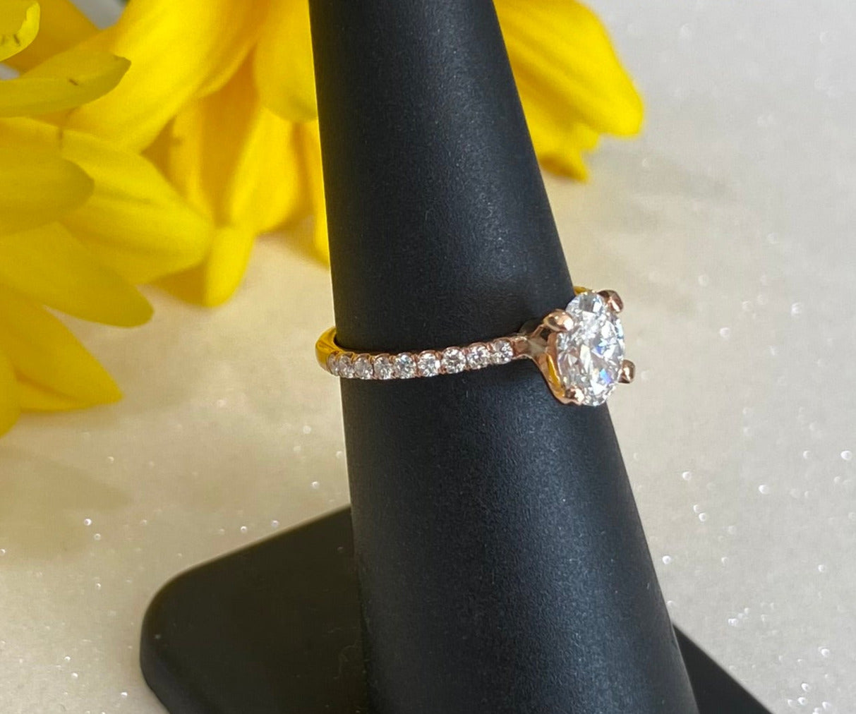 Rose Gold Oval Diamond Engagment Ring