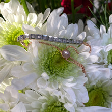 Load image into Gallery viewer, Vintage Two Toned Rose and White Gold Diamond Bolo Bracelet