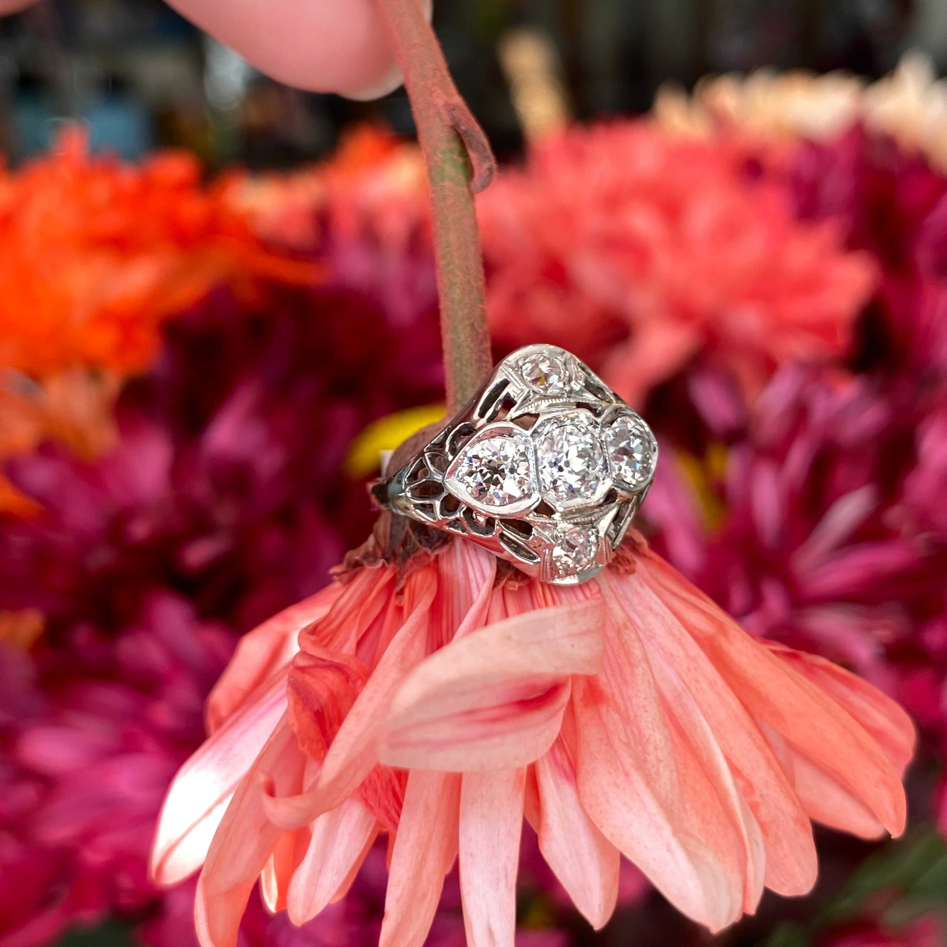 Pure Antique Diamond Magic Ring - Vintage