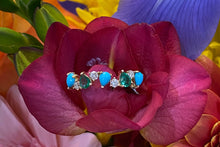Load image into Gallery viewer, Turquoise Emerald and Diamond Line Ring

