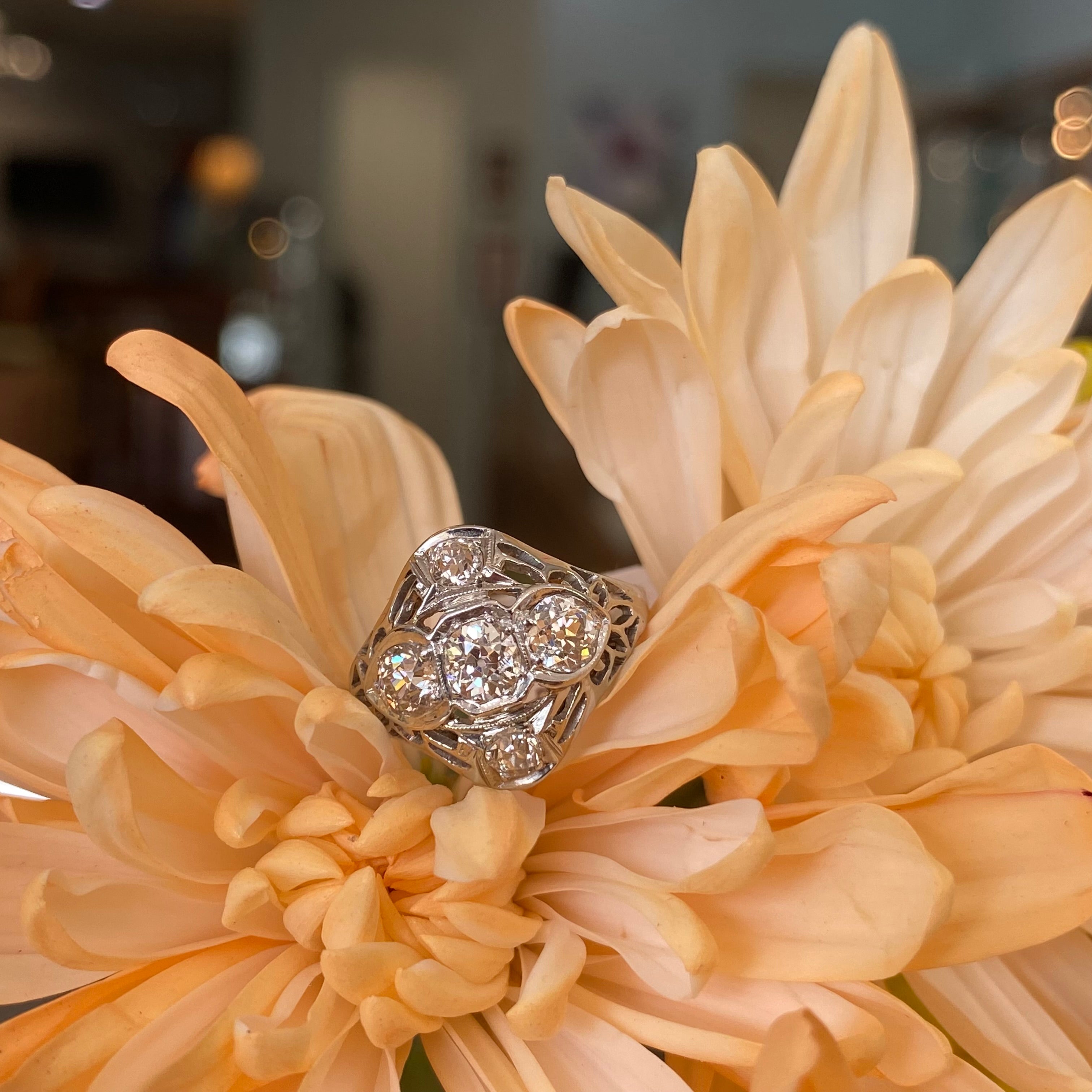 Pure Antique Diamond Magic Ring - Vintage