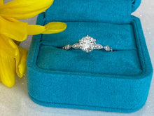 Load image into Gallery viewer, Platinum Round Diamond and Oval Band Engagment Ring