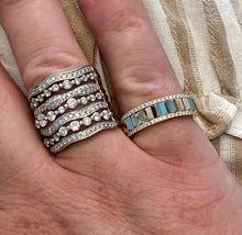 Load image into Gallery viewer, Two Tone Stair-Step Flash Diamond Band
