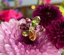 Load image into Gallery viewer, Gemstone Flower Burst Ring