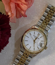Load image into Gallery viewer, White Dial Two Toned Bracelet Watch
