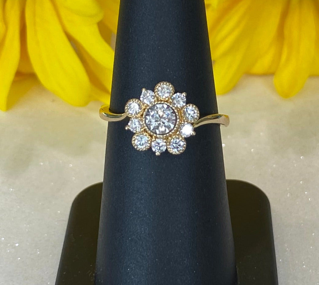 Yellow Gold Round Diamond Flower Style Engagement Ring
