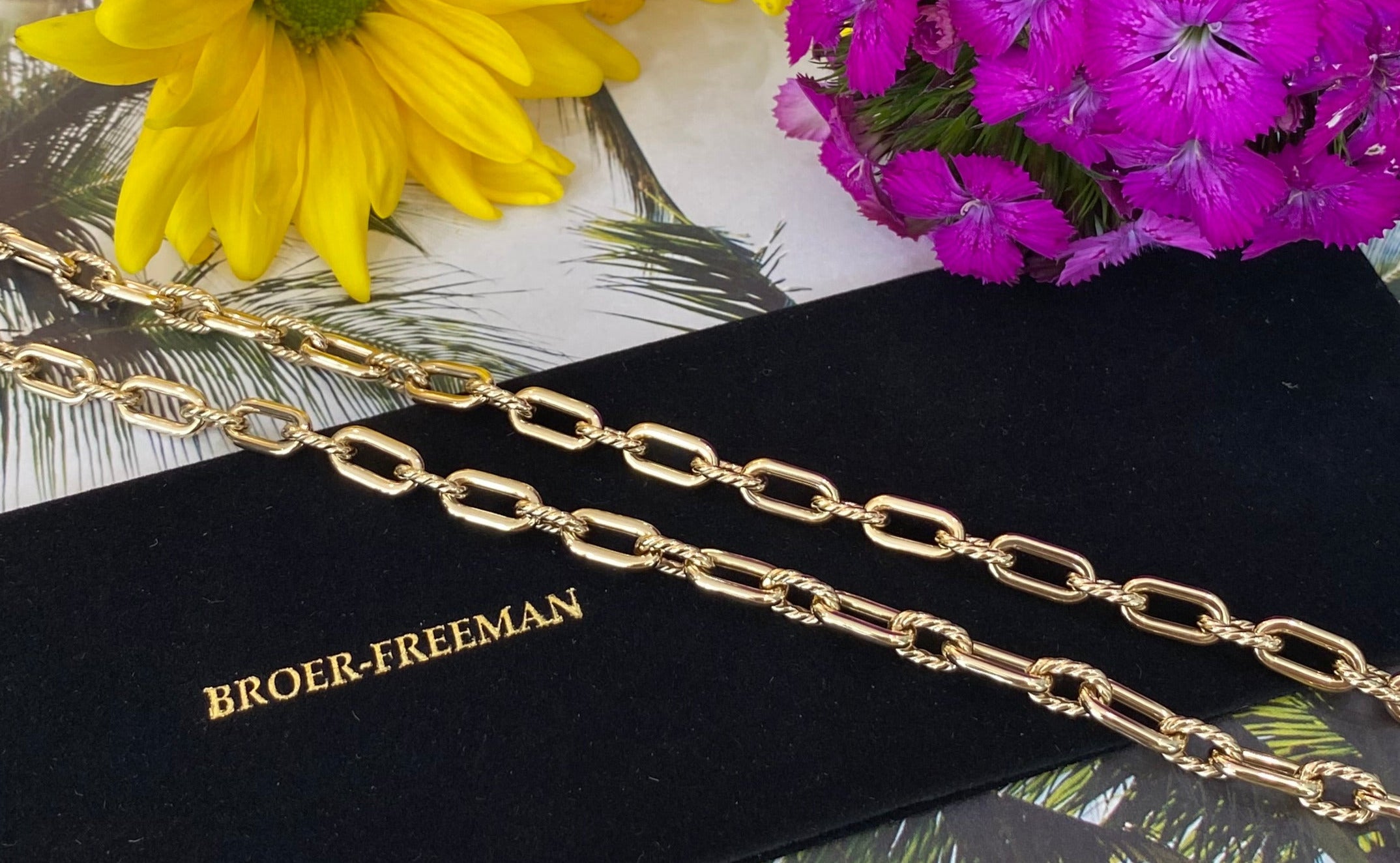 14K Yellow Gold Textured Oval and Paper Clip Link Chain