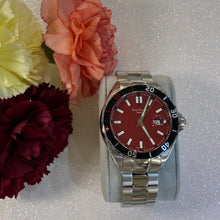 Load image into Gallery viewer, Scarlet Dial Black Accent Silver Toned Bracelet Diver&#39;s Watch
