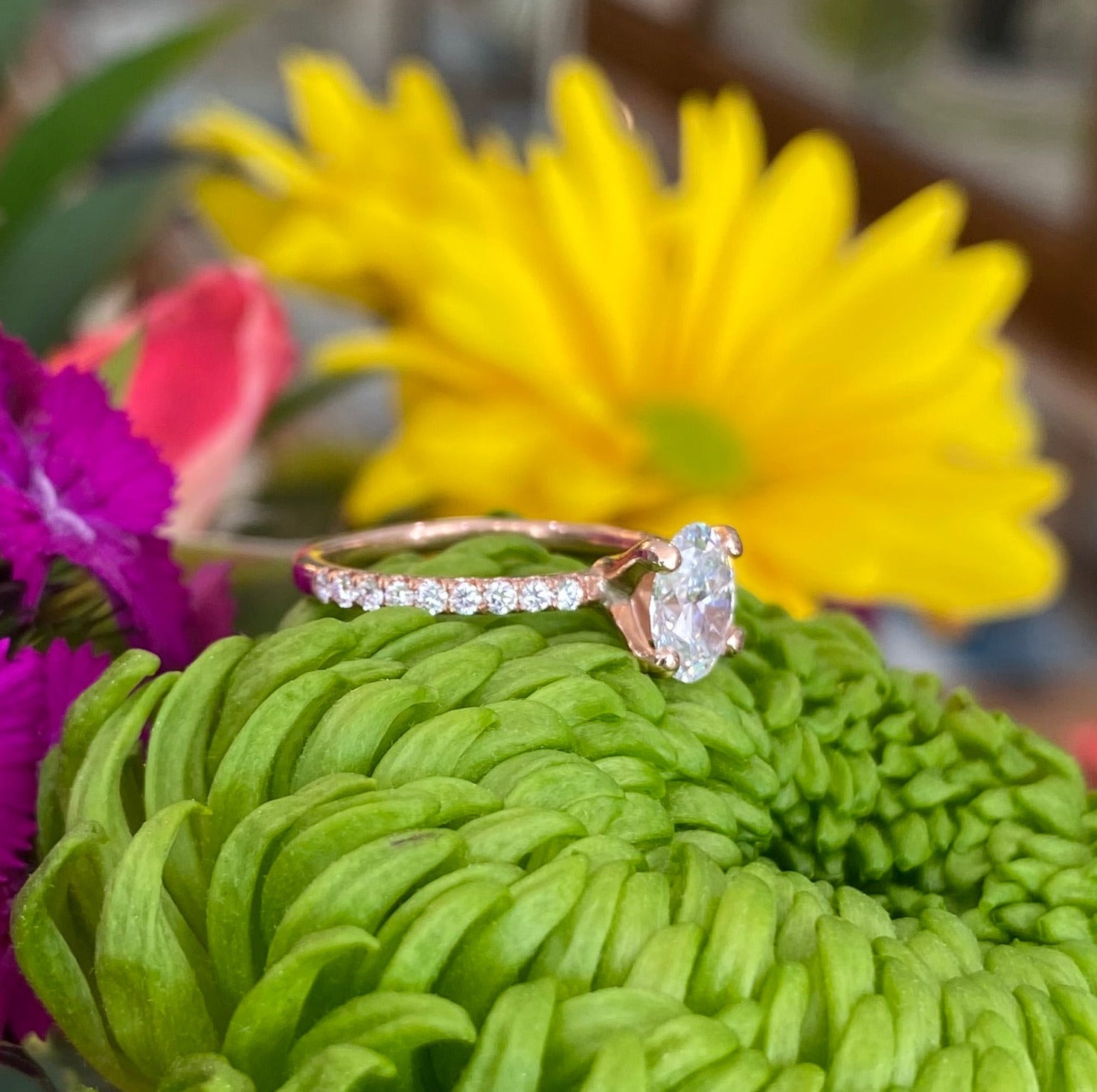 Rose Gold Oval Diamond Engagment Ring