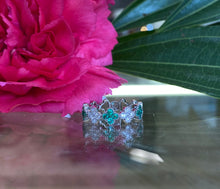 Load image into Gallery viewer, Emerald and Diamond White Gold Quatrefoil Ring