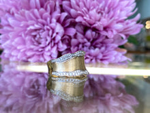 Load image into Gallery viewer, Ruffle Diamond Edge Ring