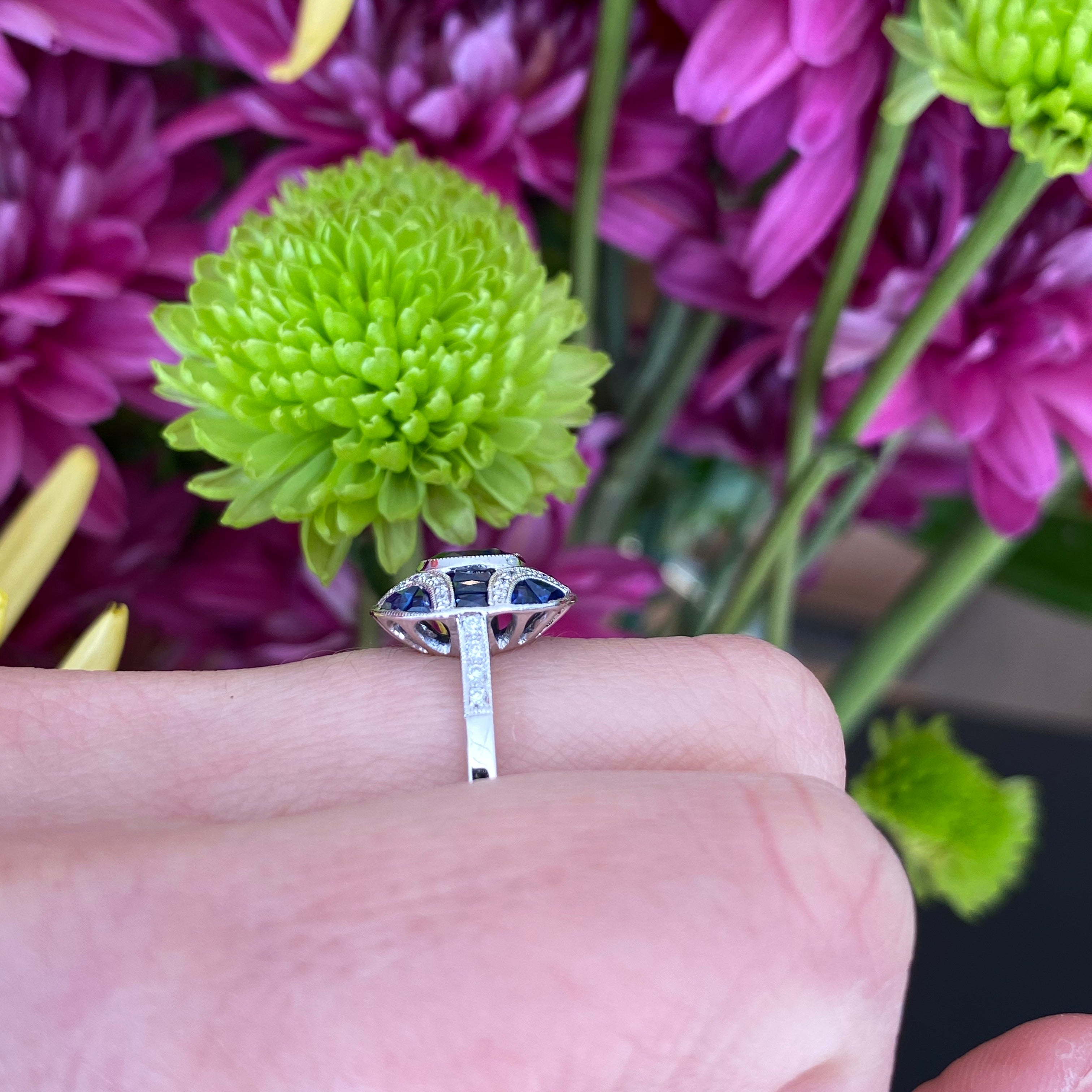 Oval Sapphire & Diamond Vintage Ring