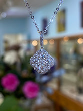 Load image into Gallery viewer, Clover Diamond Pendant Necklace