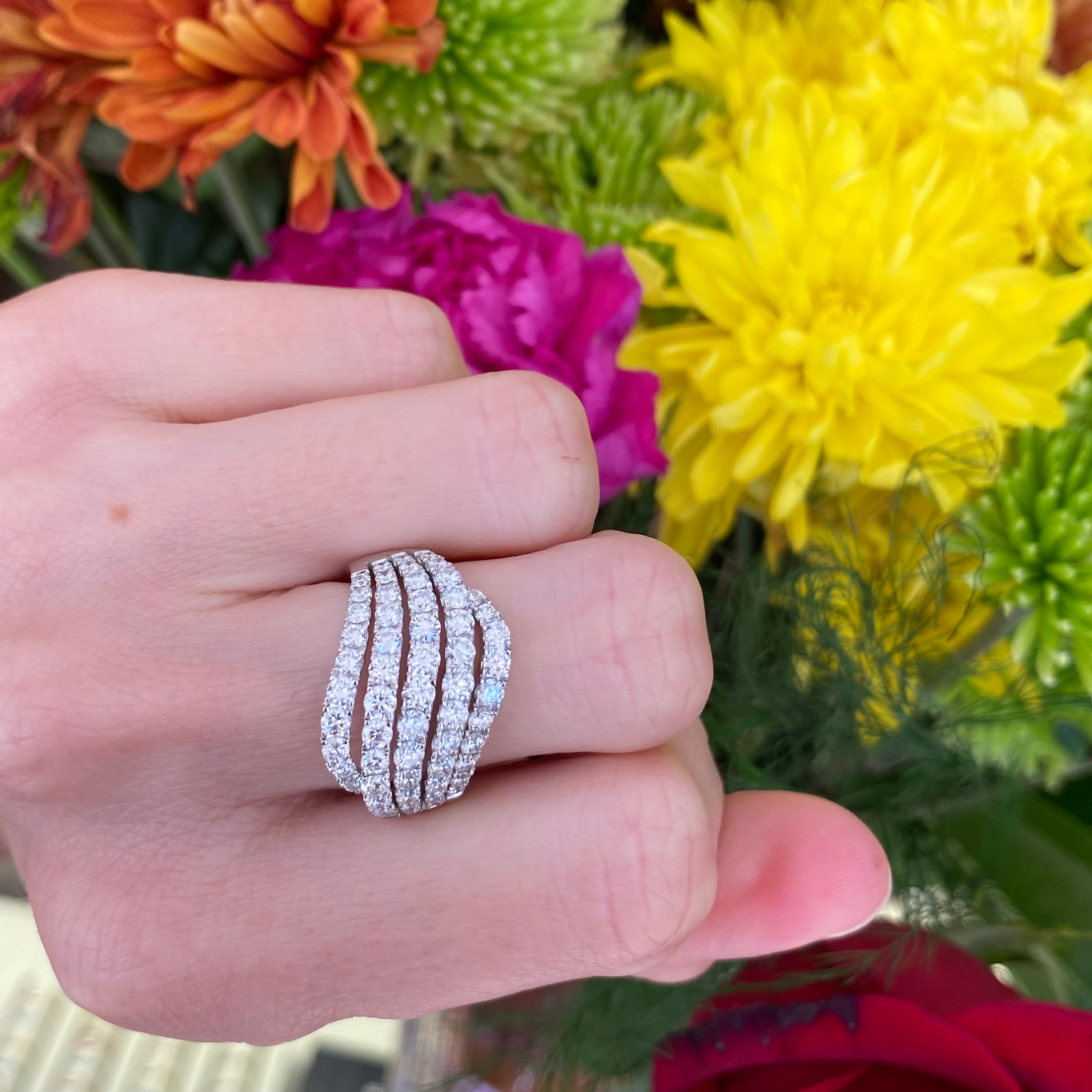 The Shoreline Shell Diamond Ring