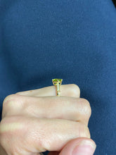 Load image into Gallery viewer, Elegant Peridot &amp; Diamond Ring
