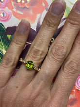 Load image into Gallery viewer, Elegant Peridot & Diamond Ring