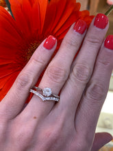 Load image into Gallery viewer, Chevron Baguette &amp; Round Diamond Band
