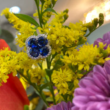 Load image into Gallery viewer, Sapphire & Diamond Clover Shaped Ring