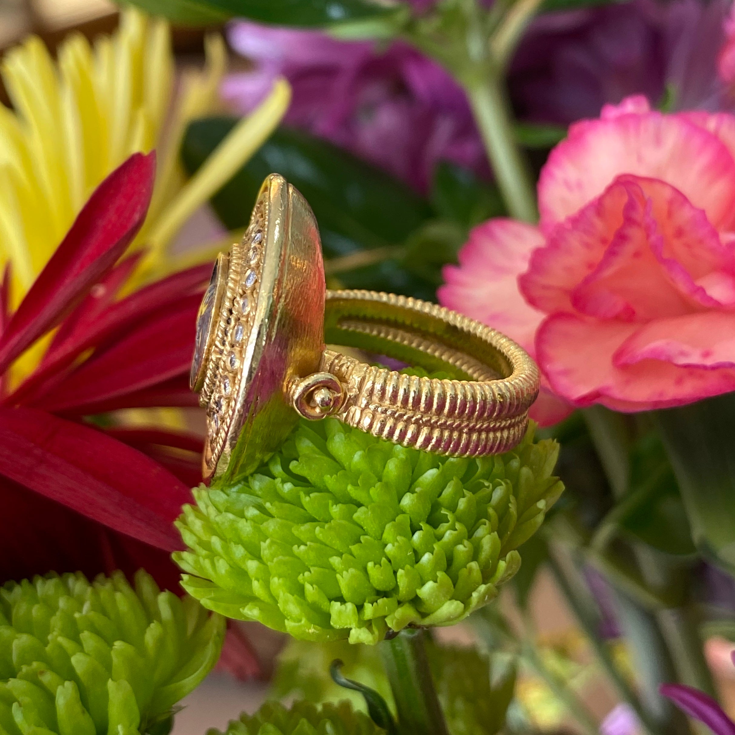 Vintage Statement Diamond Coin Ring in 18K Yellow Gold